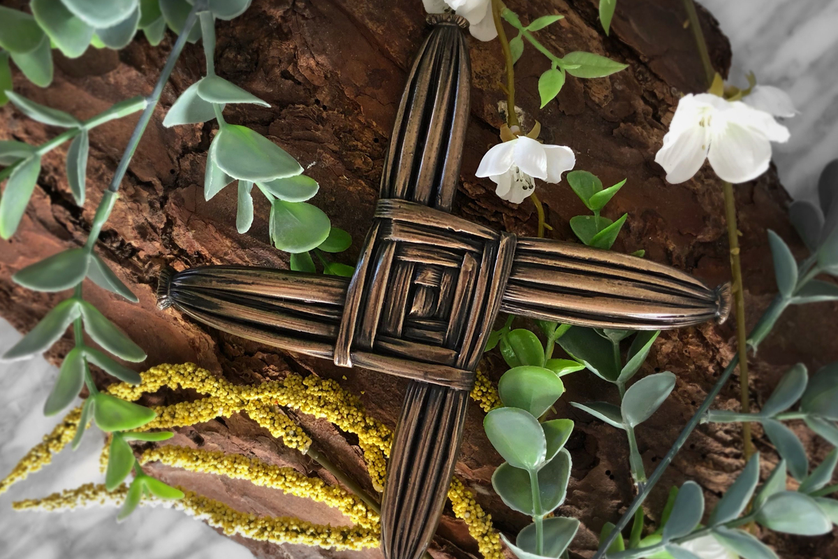 What You Should Know About Belleek St. Brigid’s Cross Ornament